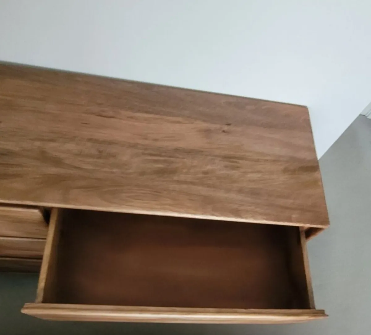 Solid Rustic Oak 6 Drawer Chest - Image 4