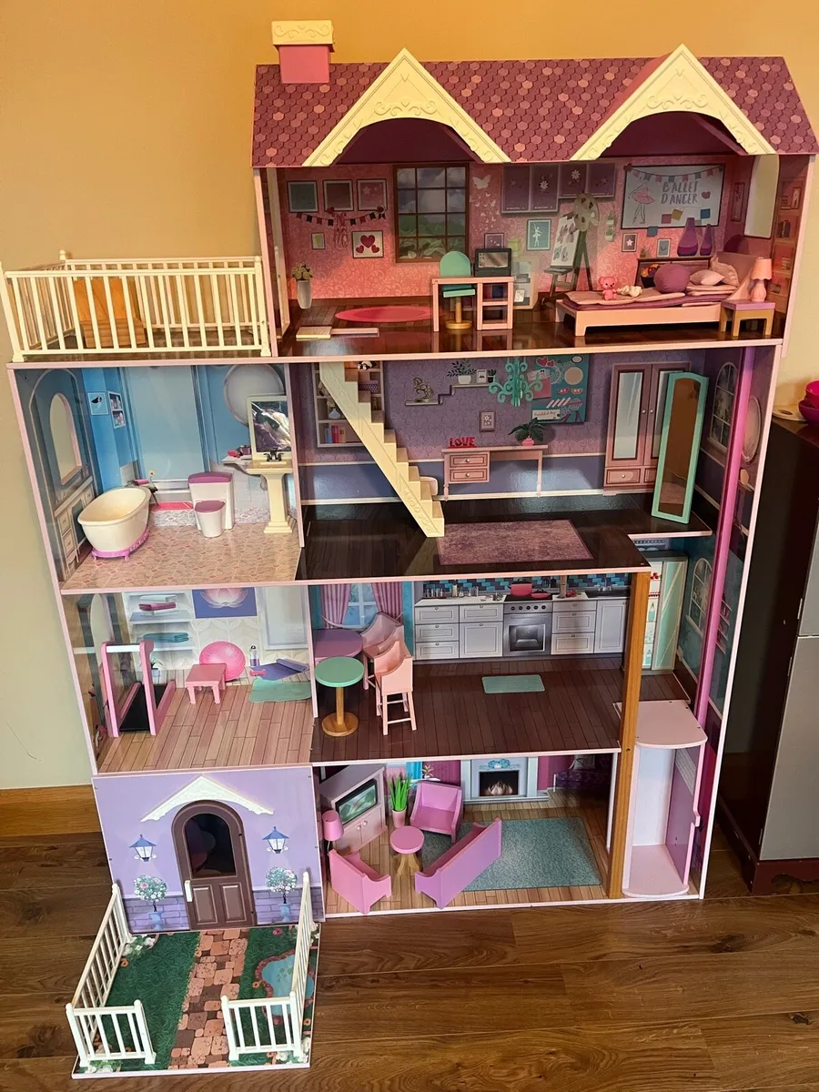 Dolls house - Image 2