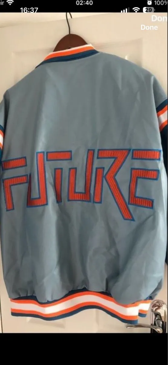 Ladies BNWT jacket size 8 €15 - Image 2