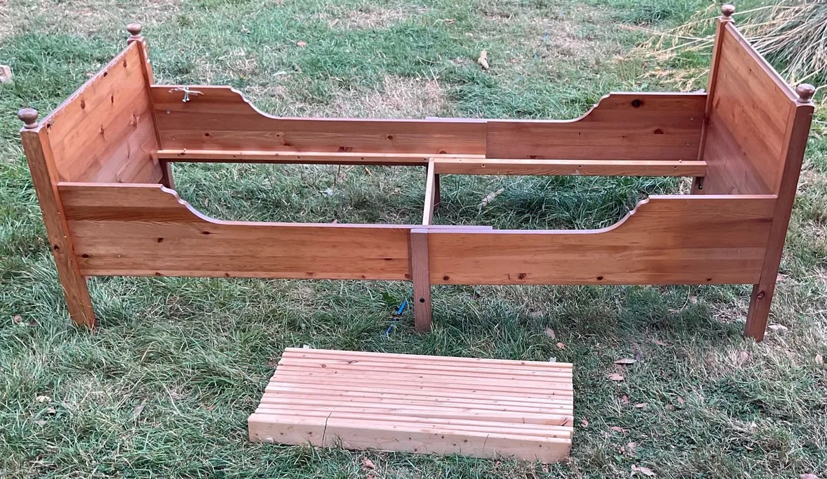 Bed - Image 3