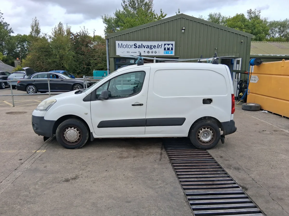2012 CITROEN BERLINGO (for parts only) - Image 3