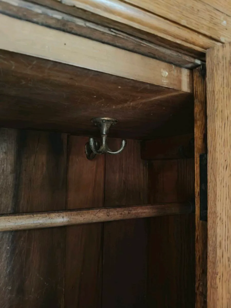 Antique wardrobe - Image 4