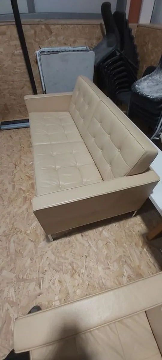 Authentic Florence Knoll Relax 2-Seater Leather So - Image 3