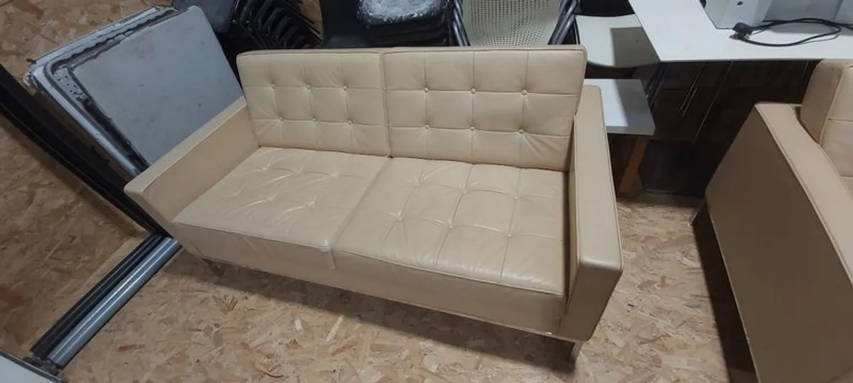 Authentic Florence Knoll Relax 2-Seater Leather So - Image 1