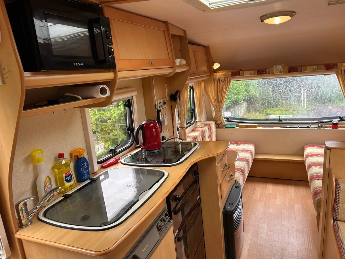 Caravan - Image 3