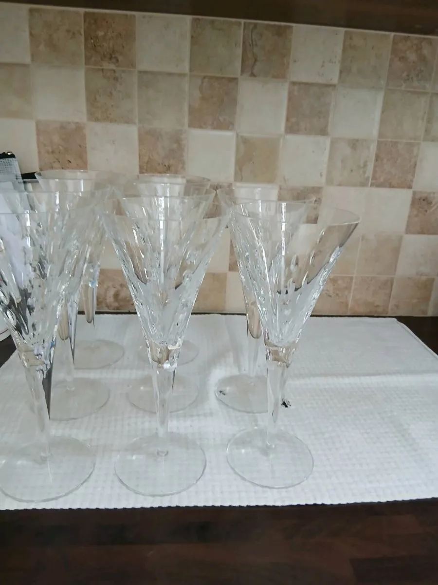 WINE GLASSES. X. 10 OF THEM - Image 1