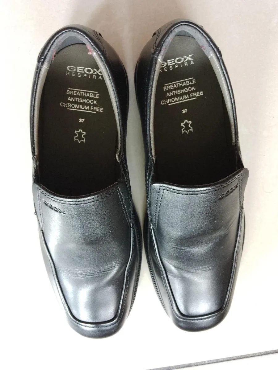 Boy's black shoes - Cobh - Image 2