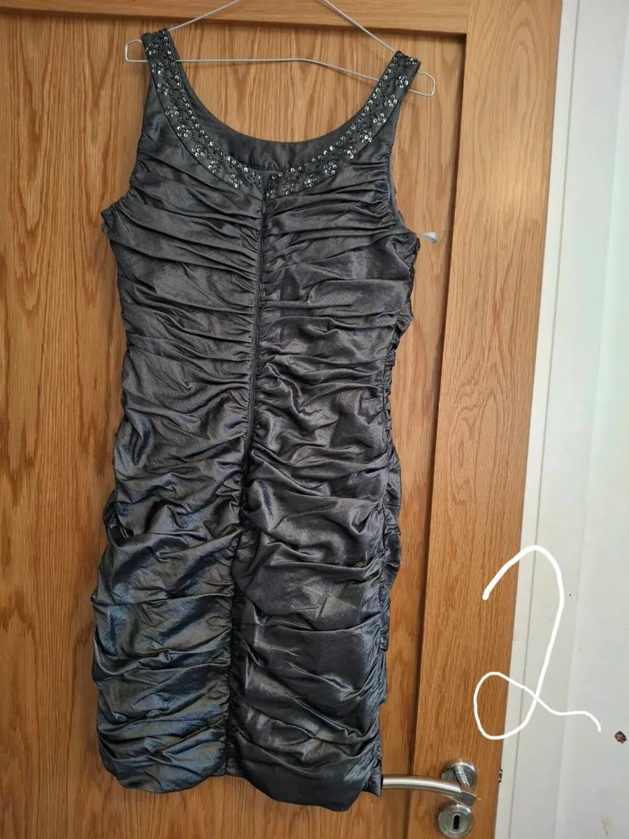 Dress size 10 - Image 2
