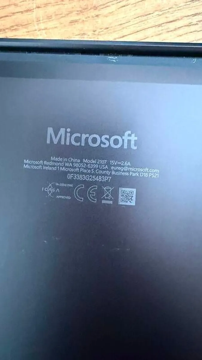 Microsoft Surface Laptop 7 for Business with Intel - Image 2