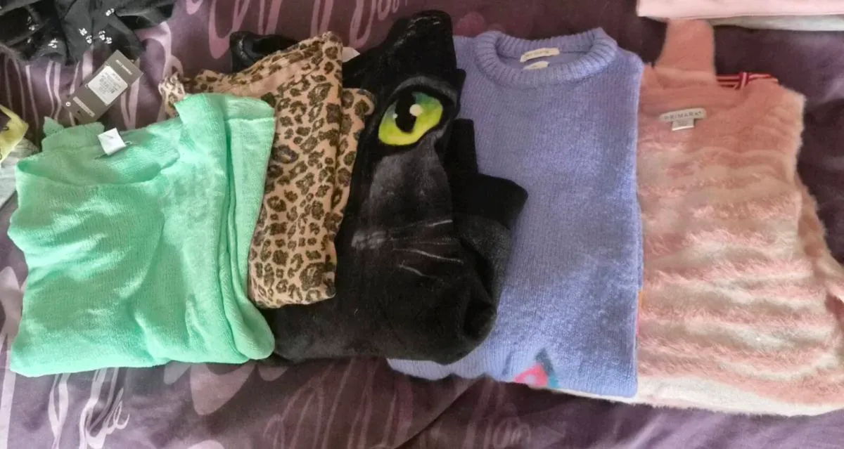 Girls clothes - Image 2