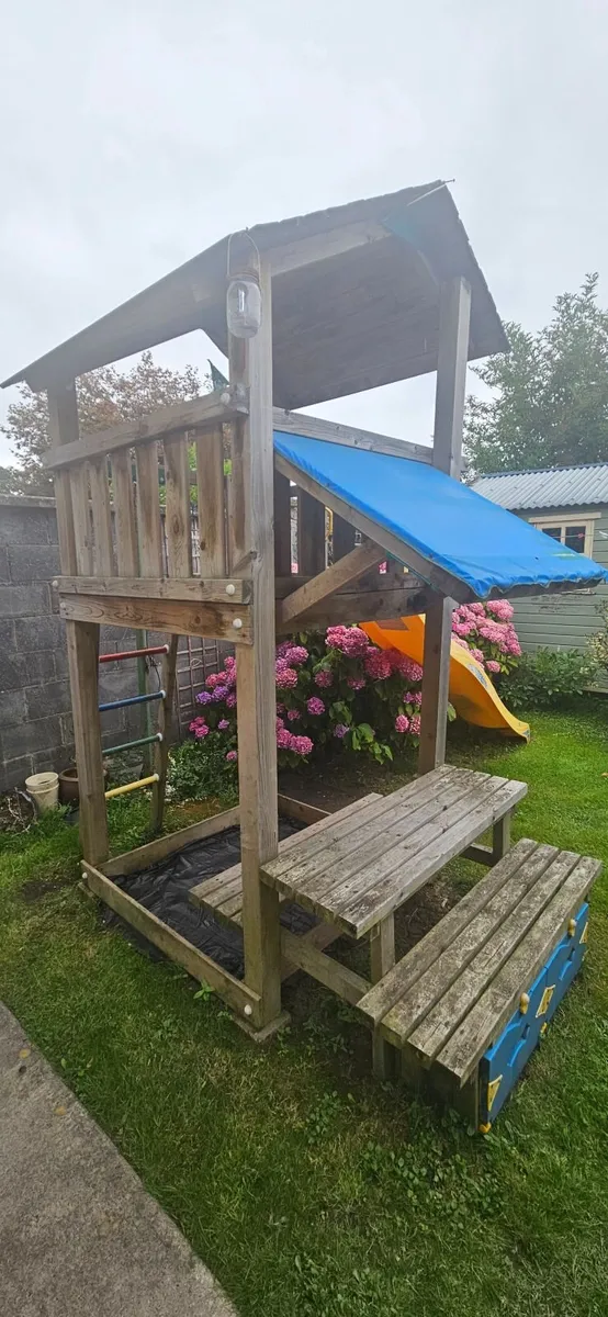 Jungle gym slide and picnic bench - Image 2