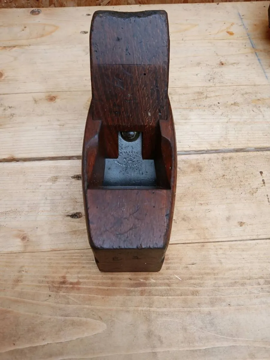 Wooden coffin plane - Image 3