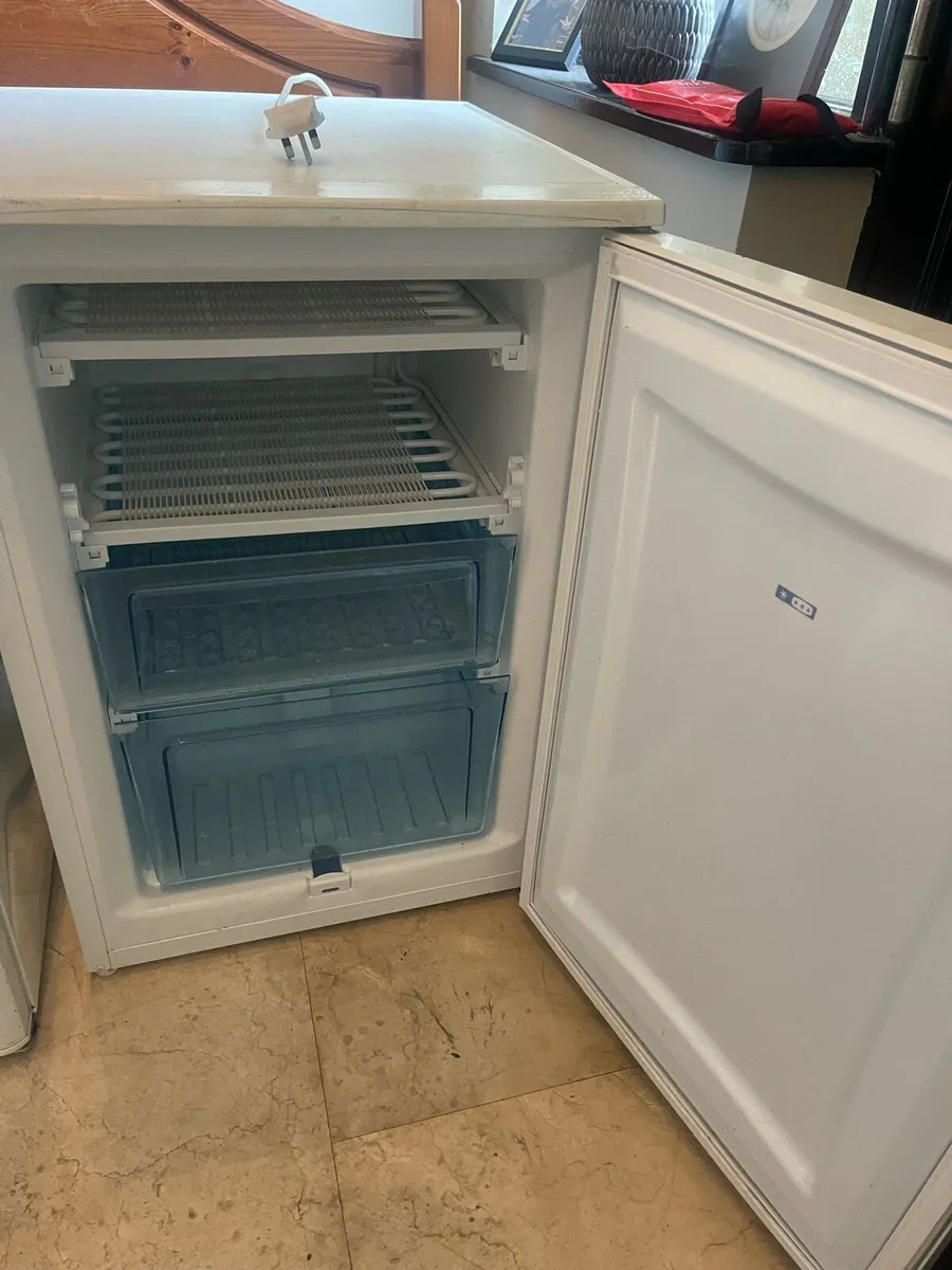 Lovely Undercounter Larder Freezer - Can Deliver - Image 2