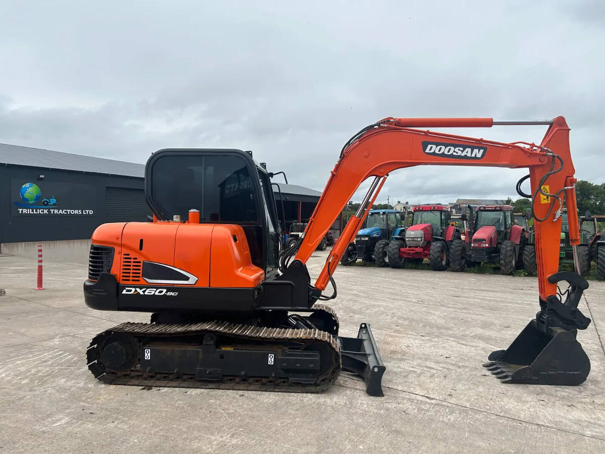 2020 Doosan DX 60-9C - Image 2