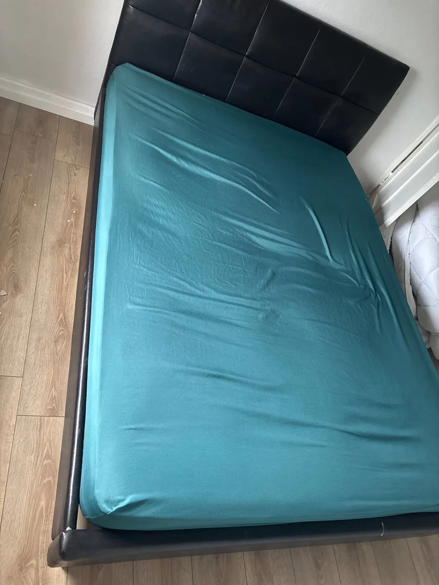 Double bed with mattress - Image 2