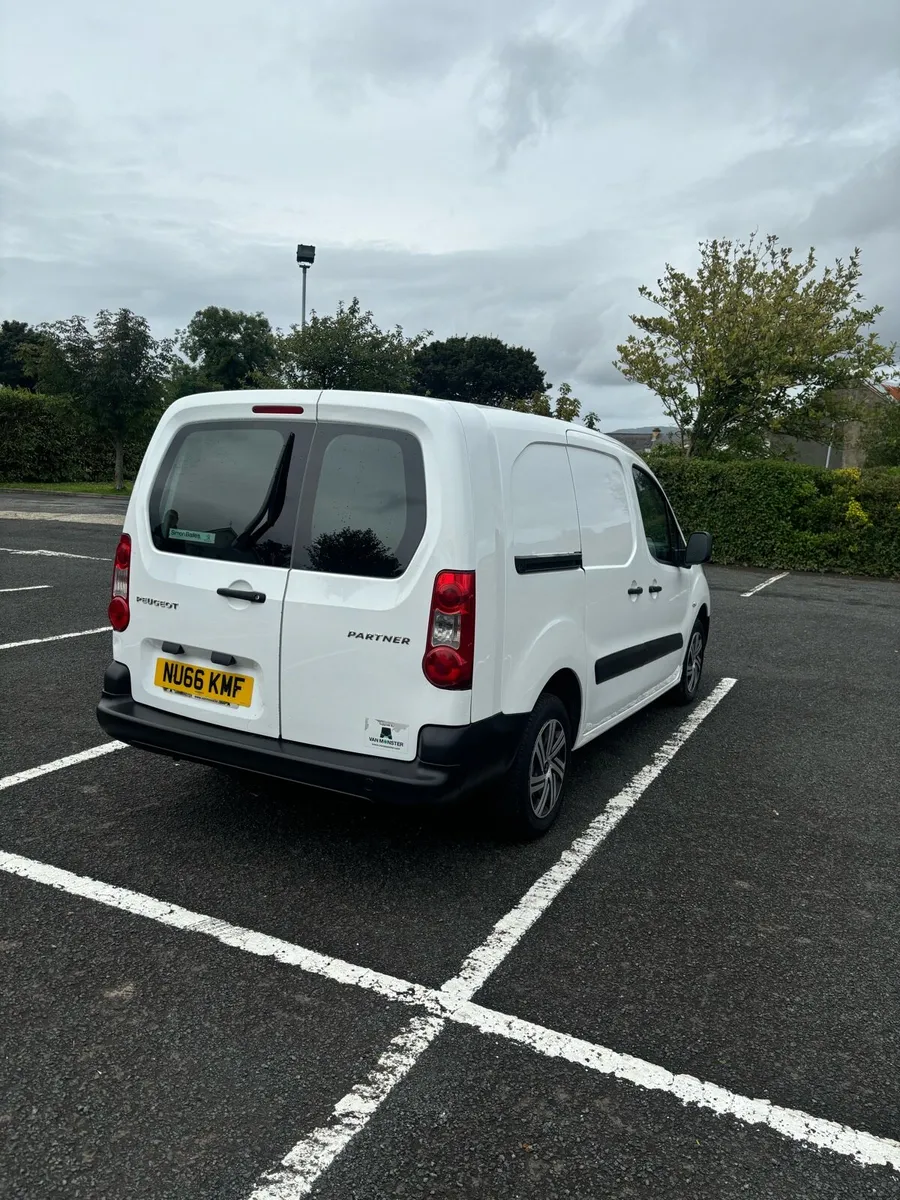2016 Peugeot partner crew cab van 5 seater - Image 3