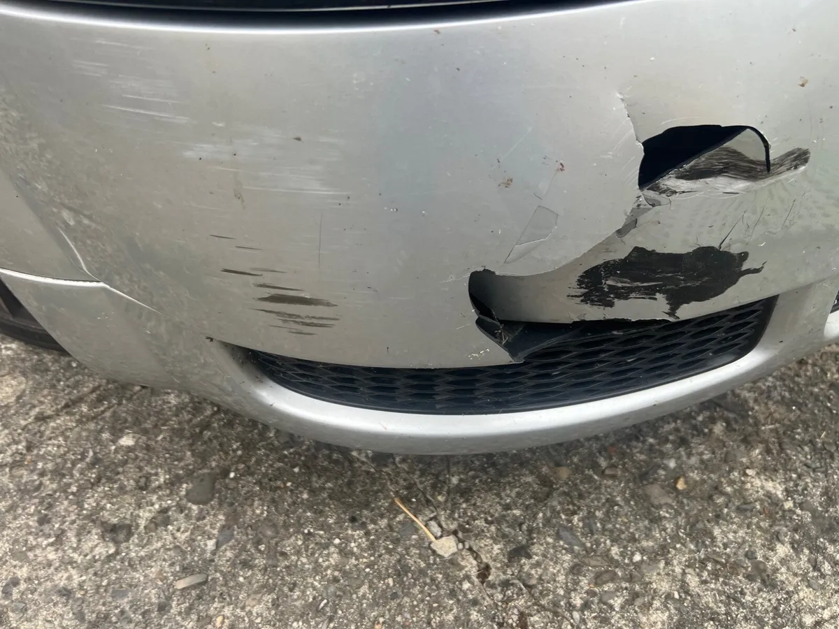 Front bumper Audi TT MK1 (damaged) - Image 2