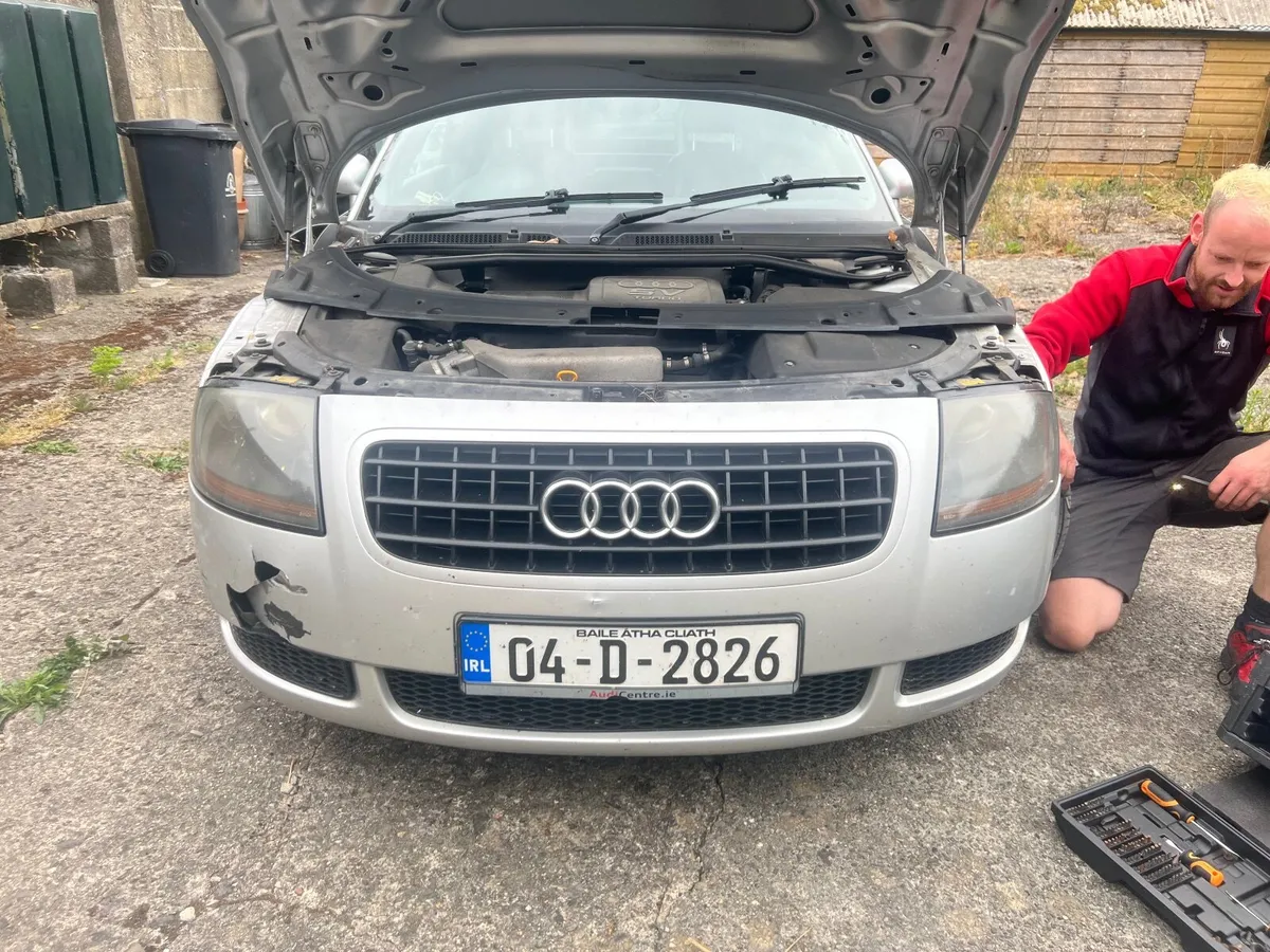 Front bumper Audi TT MK1 (damaged) - Image 4