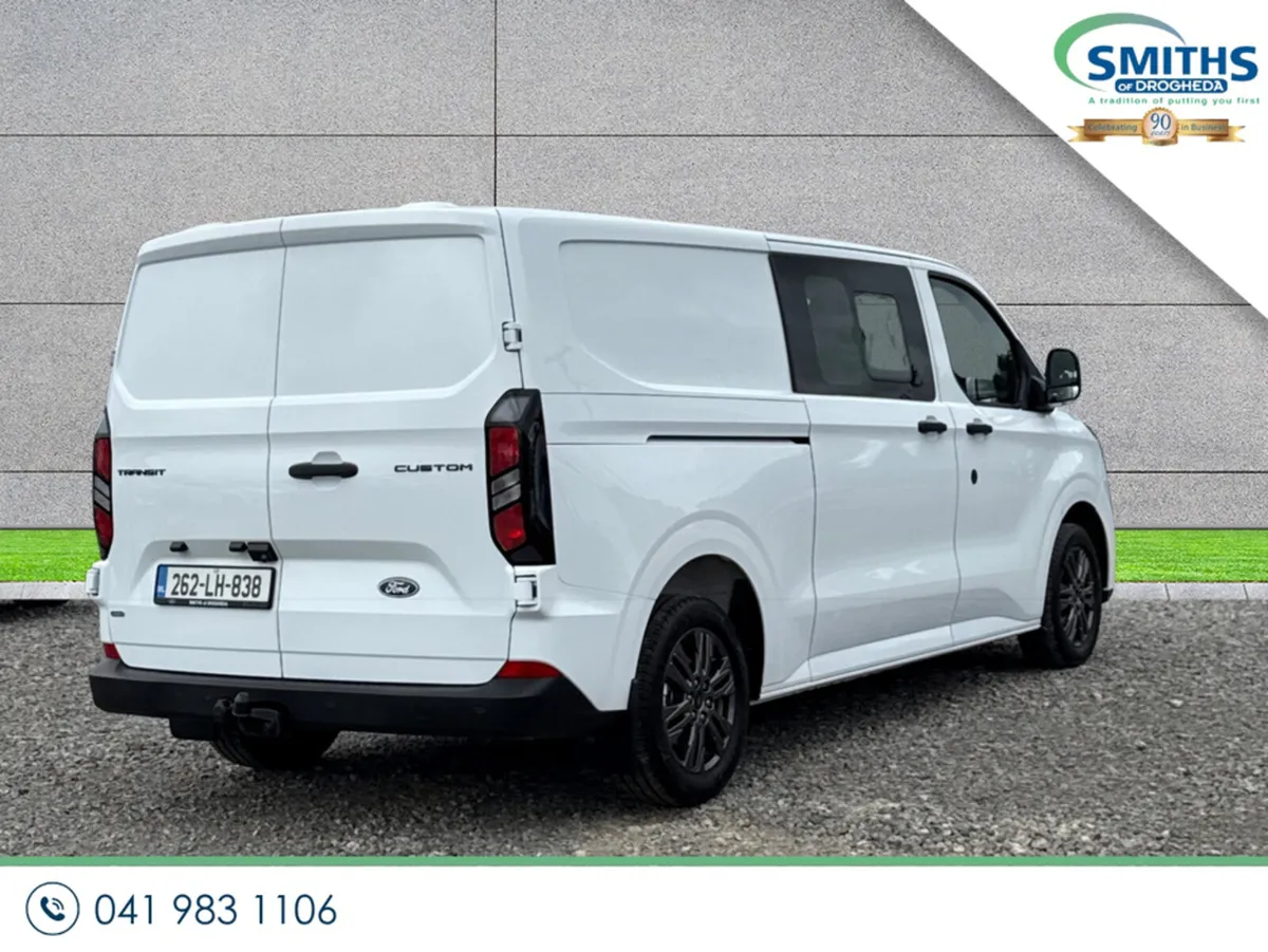Ford Transit Custom DCIV 320L PHEV - Image 3