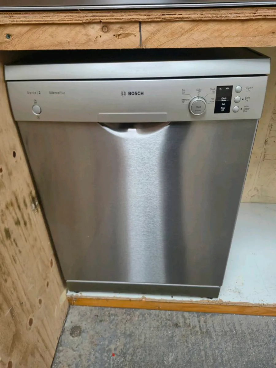 Bosch Series 2 Freestanding Dishwasher - Image 2