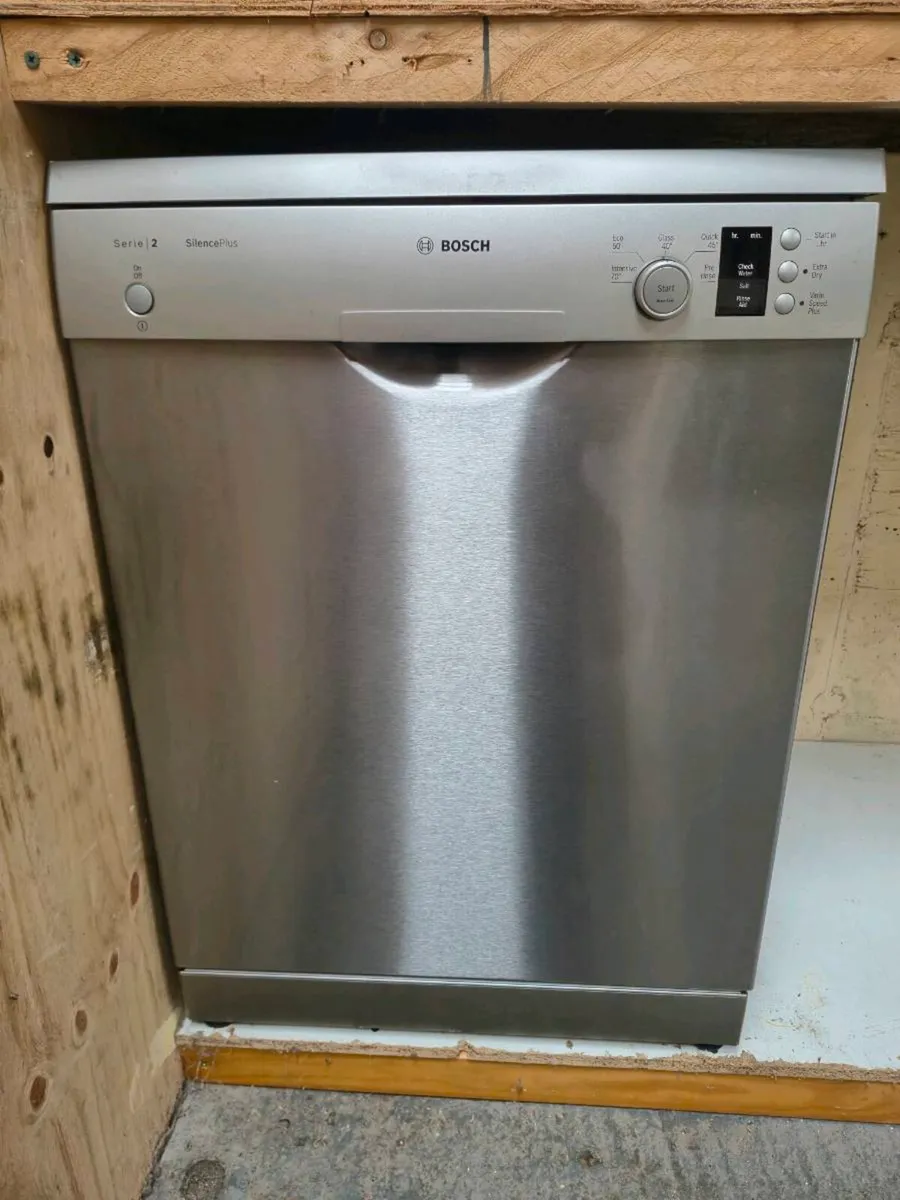 Bosch Series 2 Freestanding Dishwasher - Image 3
