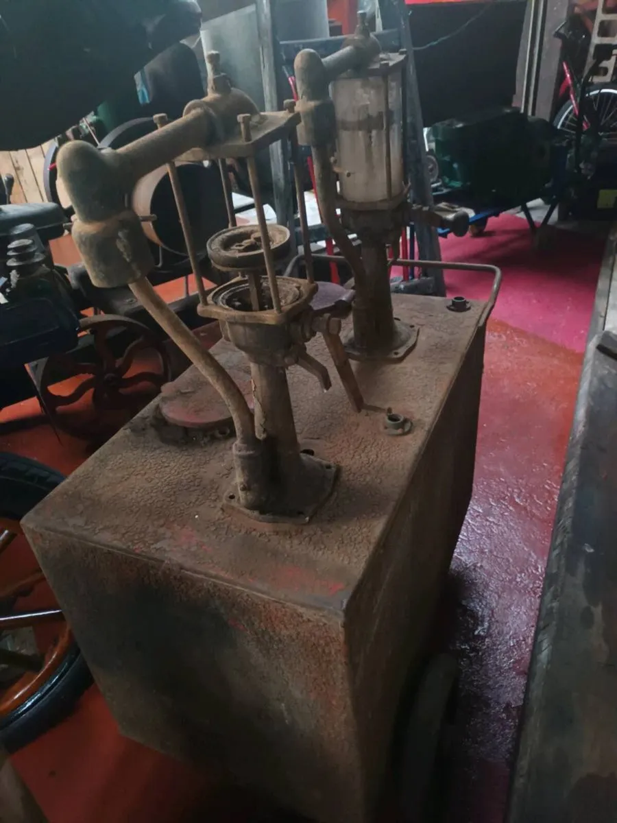 Garage Oil Dispenser - Image 1