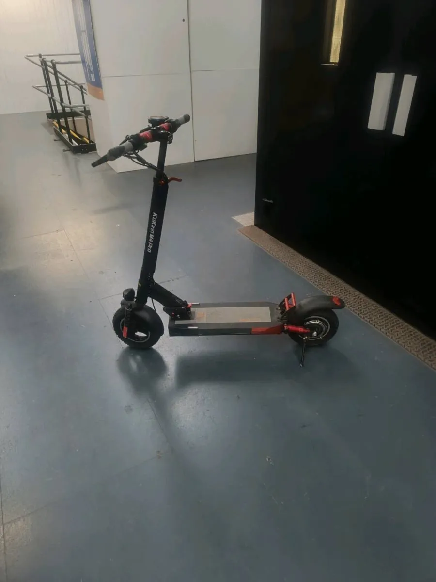 Electric scooter - Image 1