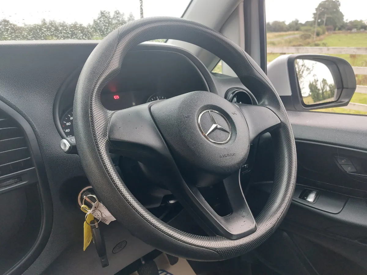 MERCEDES-BENZ VITO 2023' 160BHP - RWD - Image 4