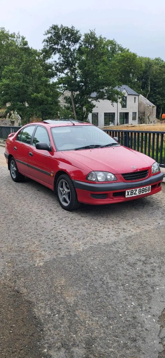2000 Toyota Avensis T22 2.0 td saloon sunroof - Image 1
