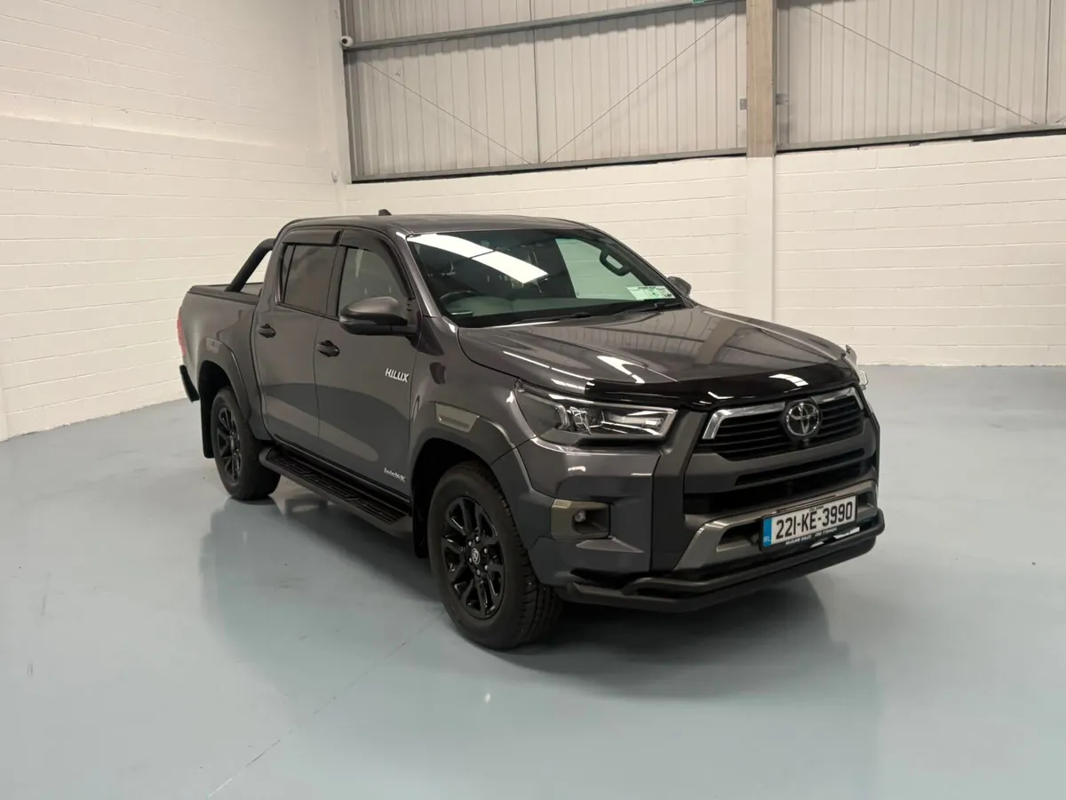 Toyota Hilux 2022 - Image 2