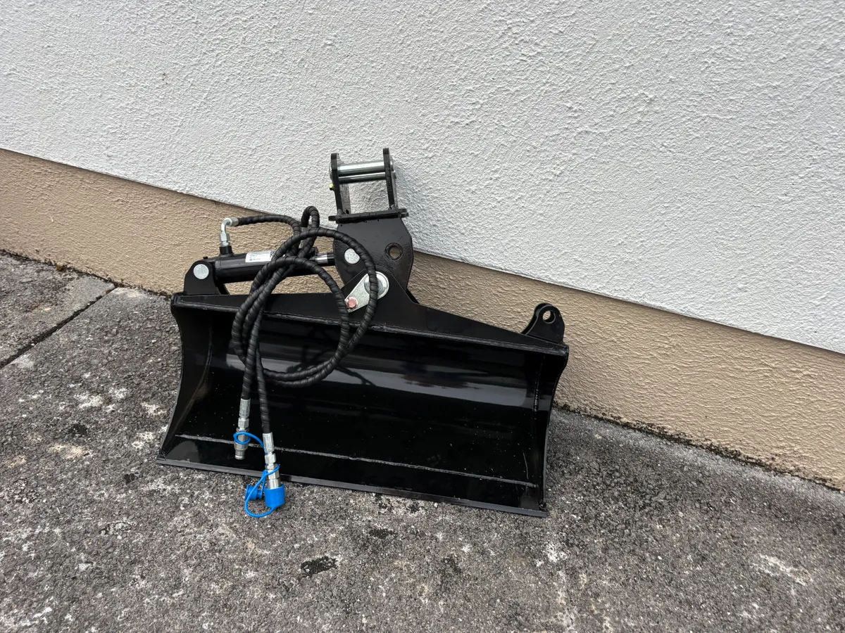 Hydraulic Tilt Grading Bucket - Image 4