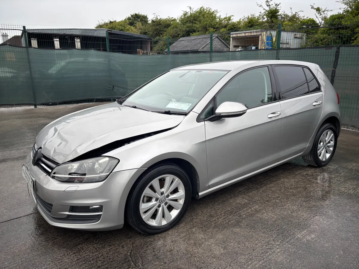 142 Volkswagen Golf 1.2 Tsi Automatic - Image 1