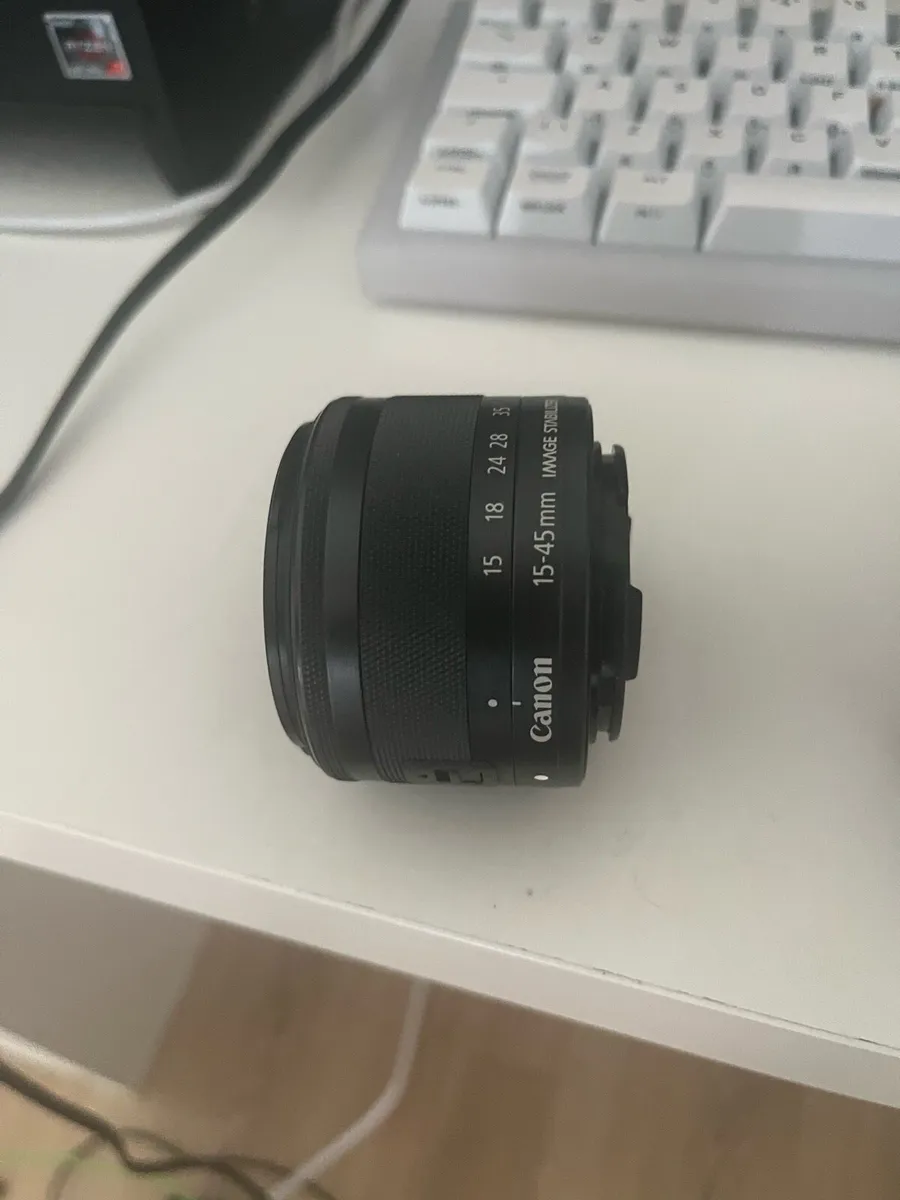 Canon EOS M10 +15-45mm Lens - Image 4