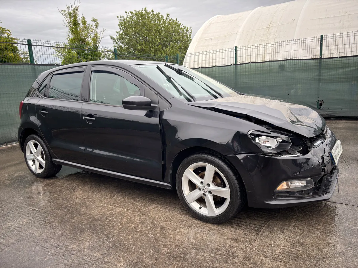 152 Volkswagen Polo 1.0 Petrol Light Damage - Image 2