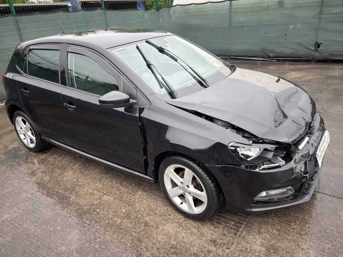 152 Volkswagen Polo 1.0 Petrol Light Damage - Image 3