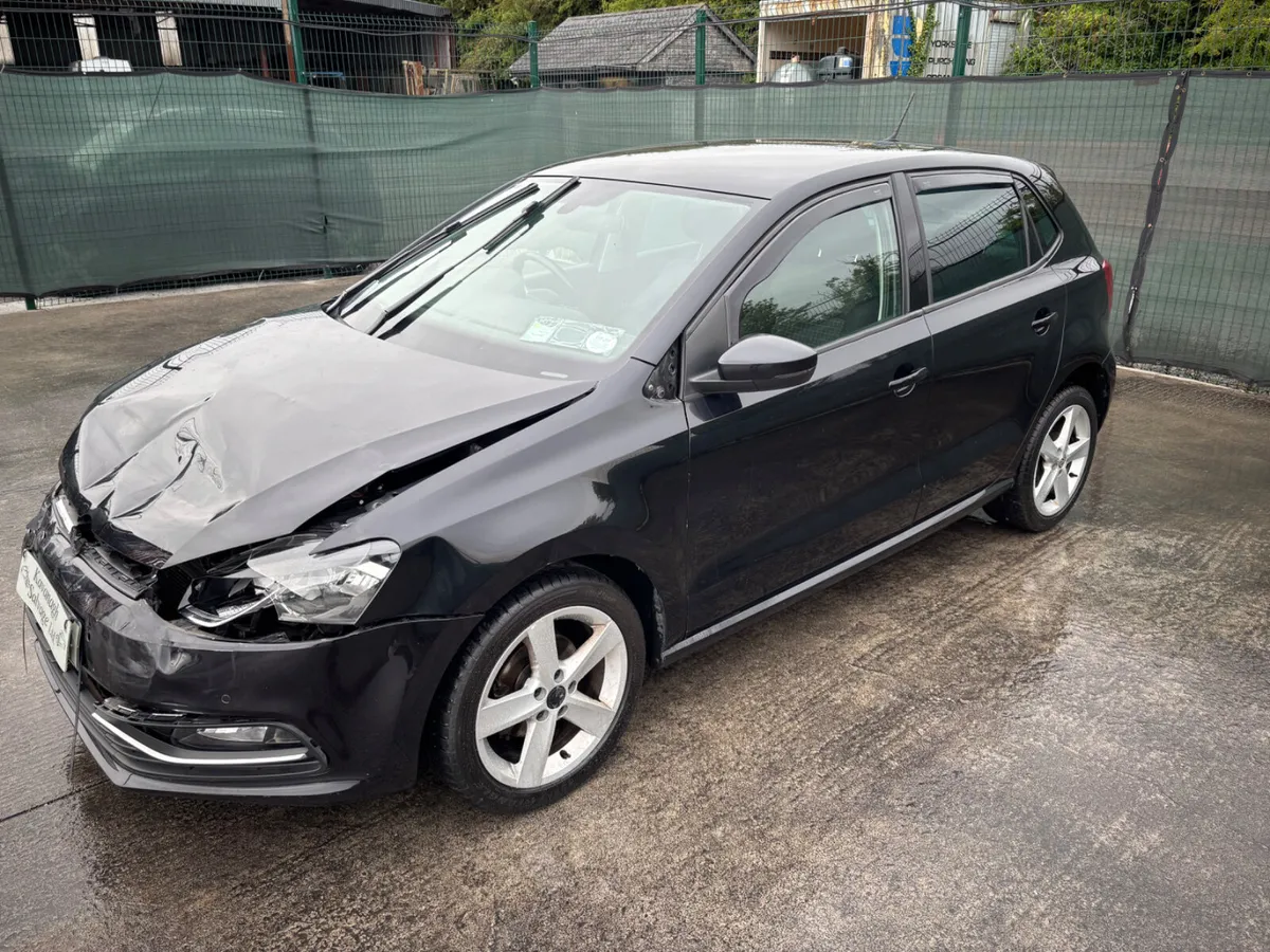 152 Volkswagen Polo 1.0 Petrol Light Damage - Image 4