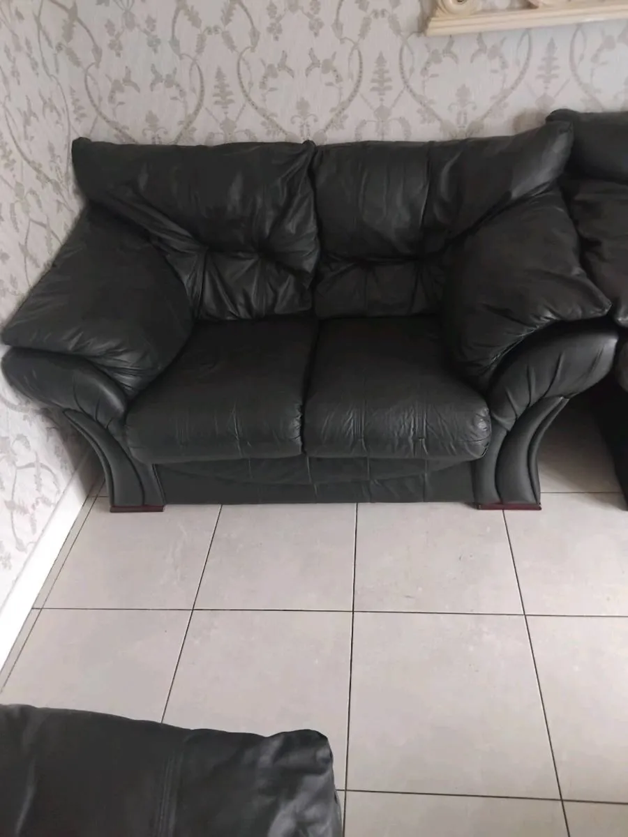 3-2-1 seater - Image 2