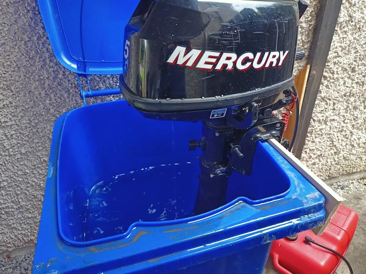 5HP 4 stroke short shaft Mercury outboard  w 12L t - Image 3