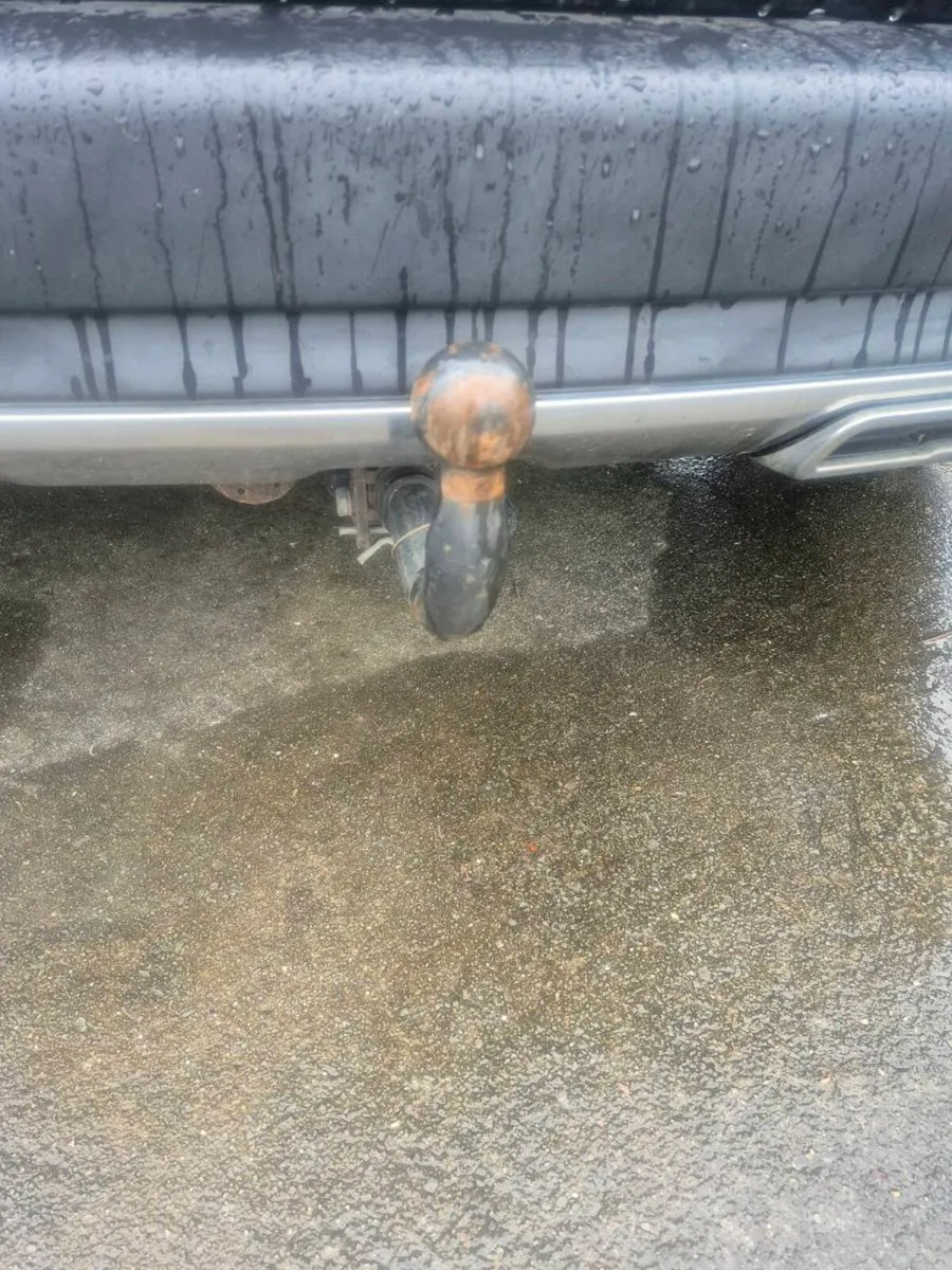 Car Hitch(specific to Peugeot 208) - Image 3