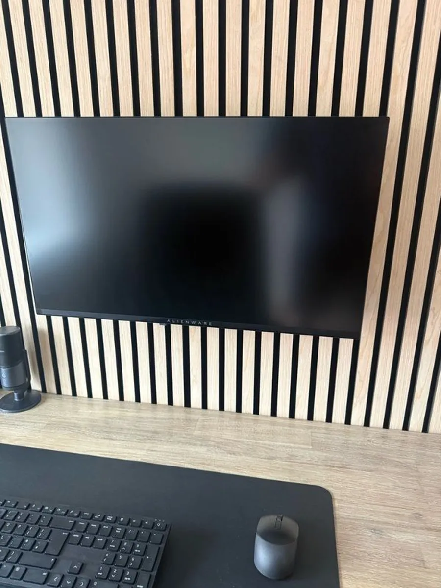 Alienware 4K Monitor 27" - Image 2
