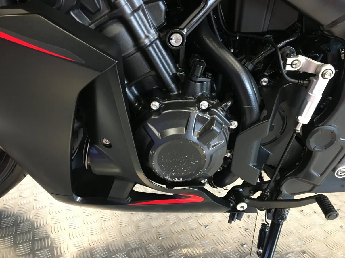 2025 Honda CBR650R E-Clutch ''Finance Available'' - Image 4