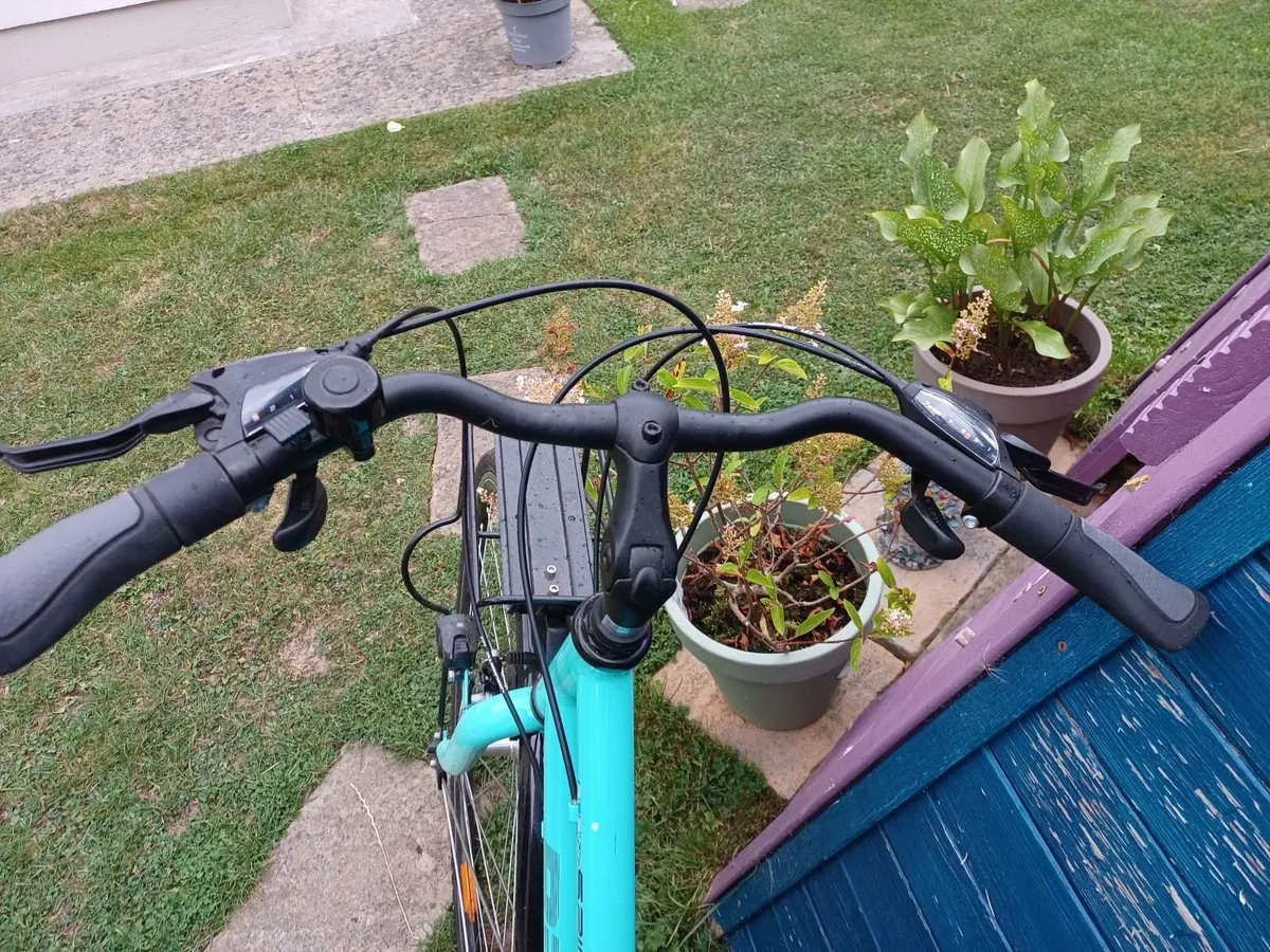 Bianchi Ladies Bike - Image 3