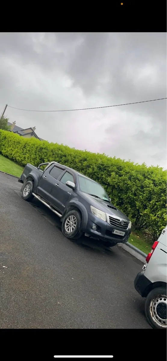 Toyota Hilux - Image 1