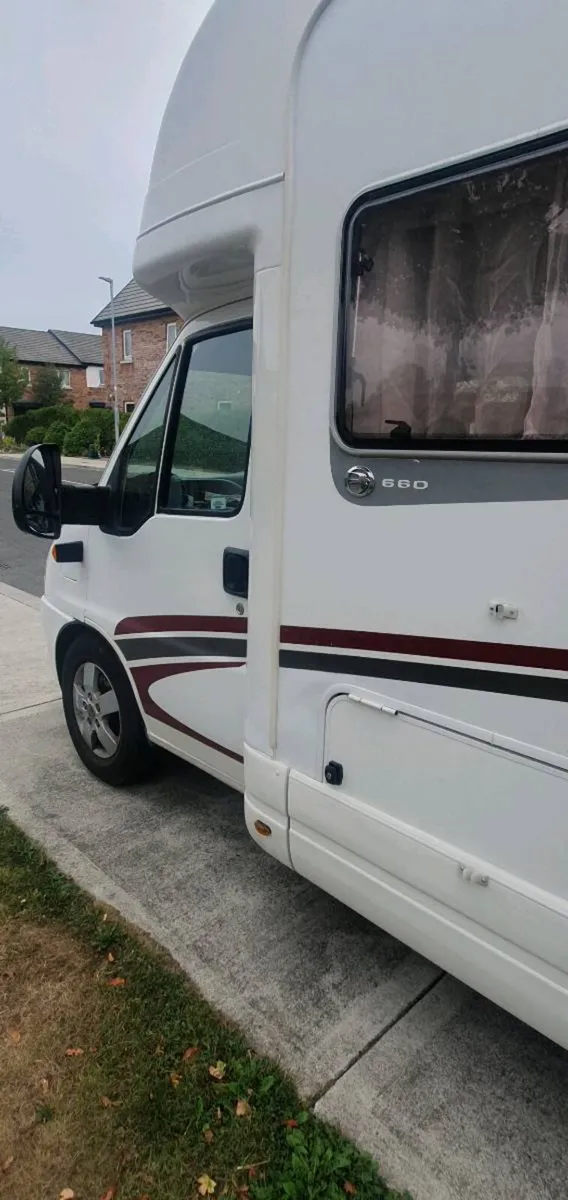 Motorhome - Image 4