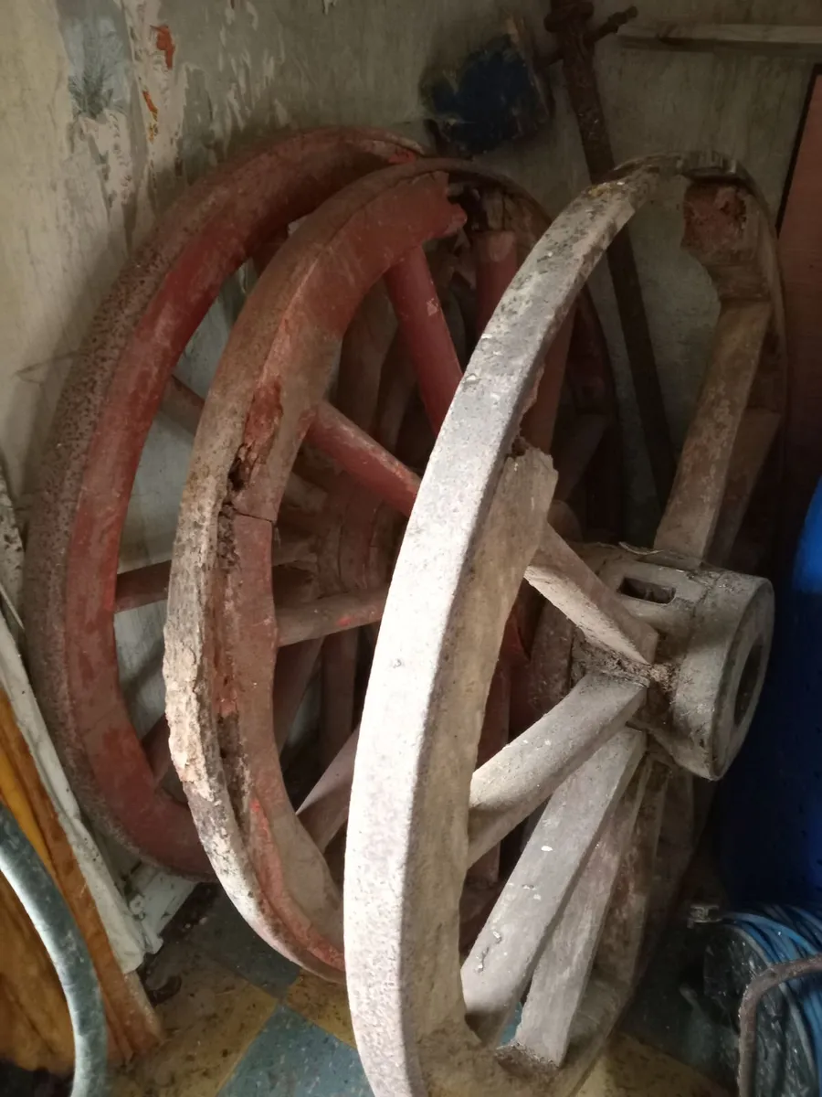 Cart wheels - Image 1