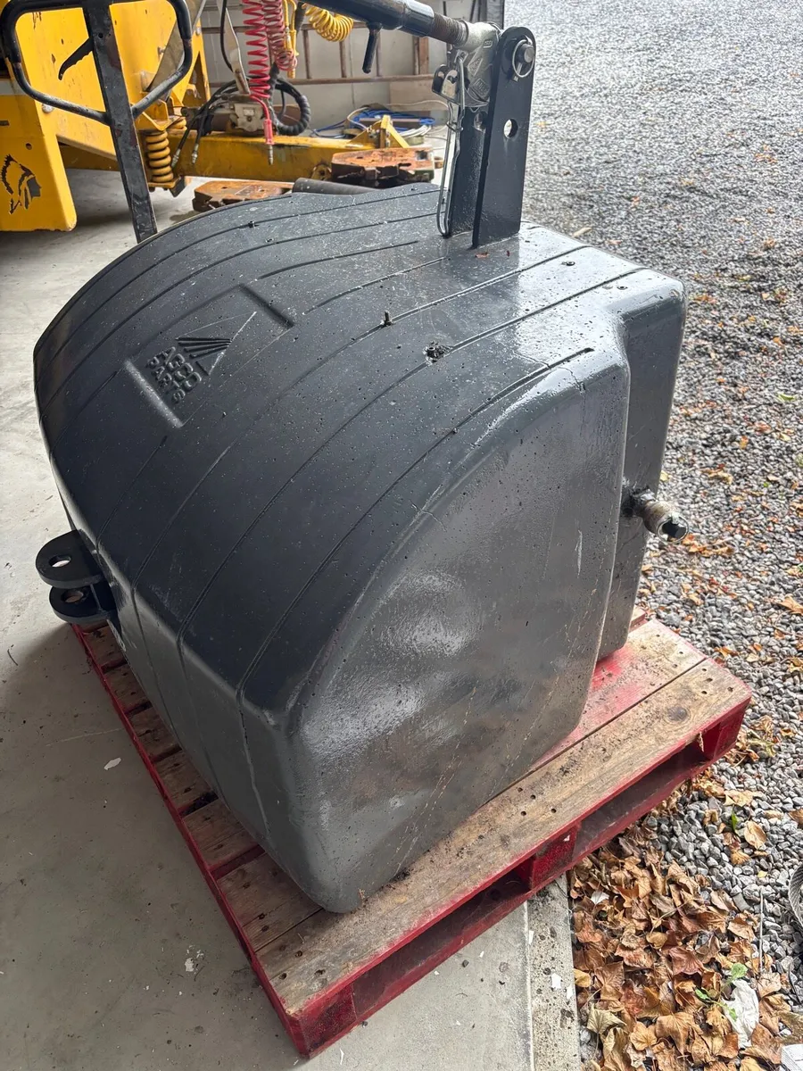 Tractor weight - Image 2