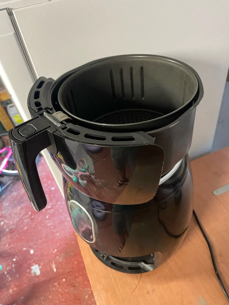 Air Fryer - Image 2