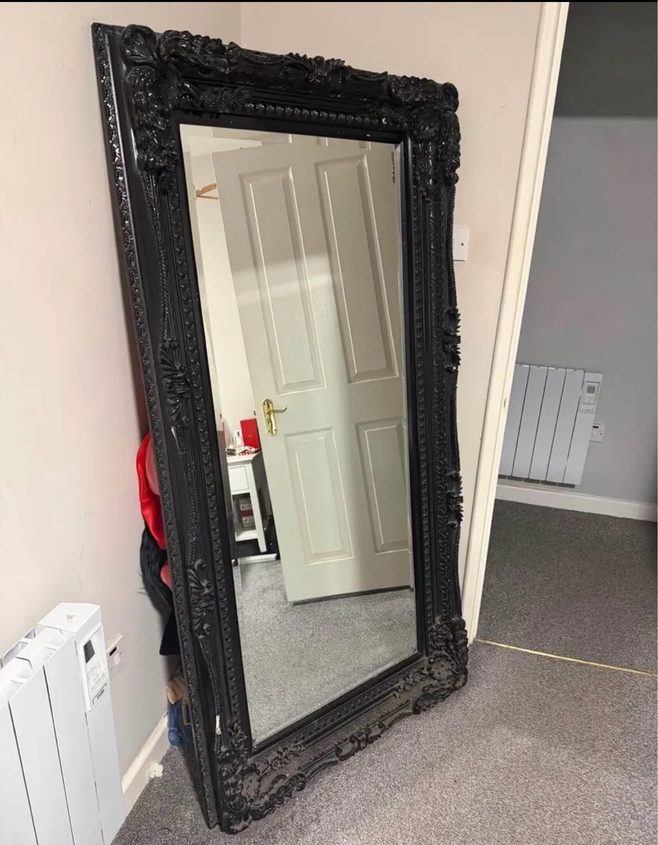 Black Guild mirror - Image 1
