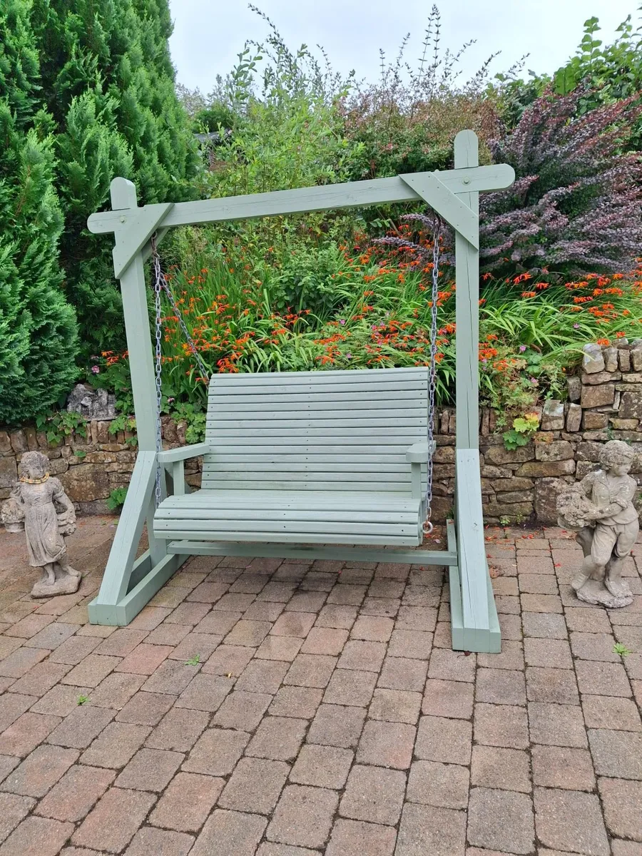 Garden swing seat