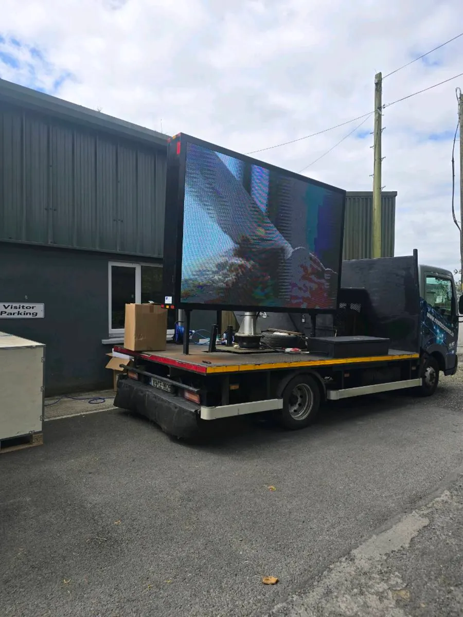 LED advertising Truck - Image 1